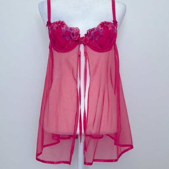 Victoria's Secret Red Daisy fly away Chemise with Sheer Mesh and Satin Finish - Picture 1 of 9